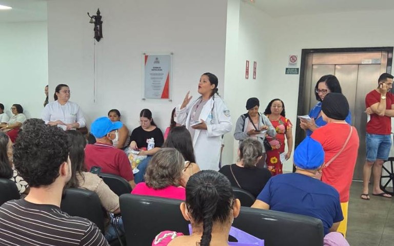 A palestra de encerramento do Janeiro Branco aconteceu na recepção do Hospital do Bem.jpeg