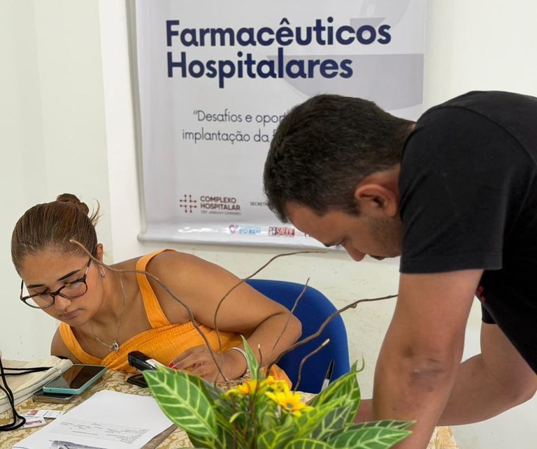 O encontro reuniu profissionais de várias unidades de saúde do sertão paraibano.jpeg