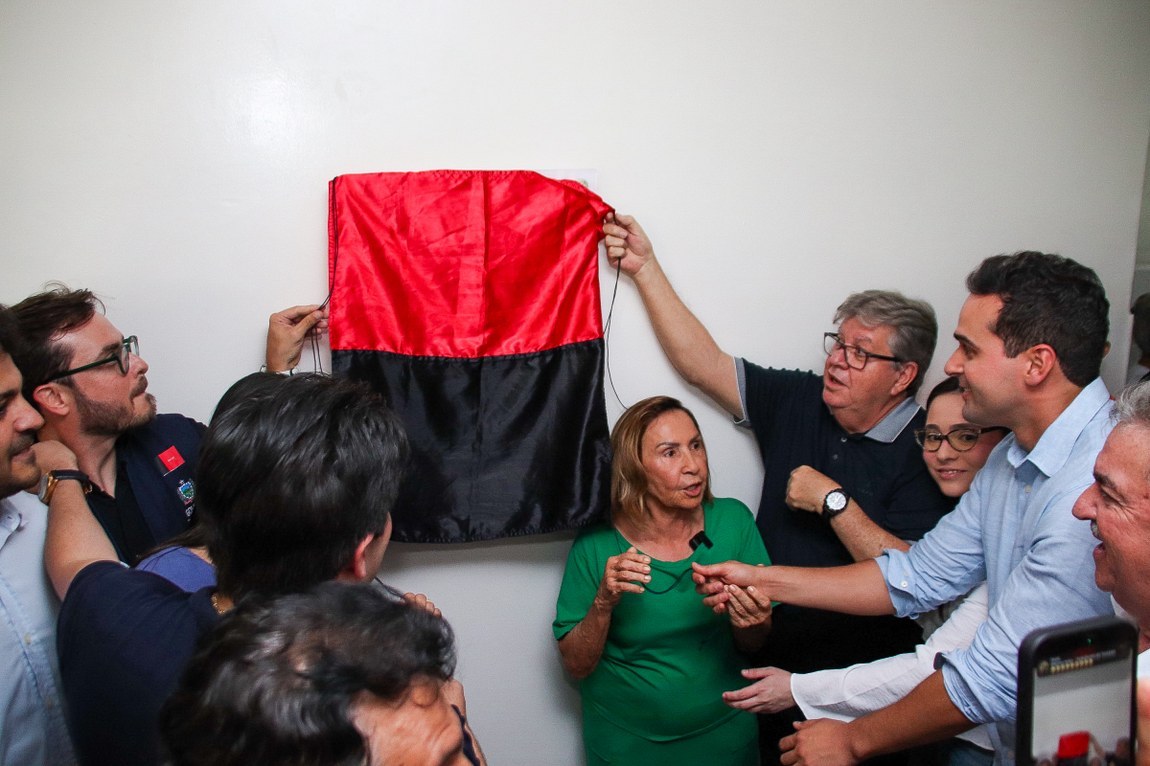 Saúde inaugura Centro de Diagnóstico por Imagem e entrega novo Raio-X para a população do Brejo paraibano