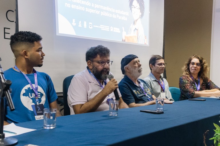 12.08.2025 - Abertura de Debates Caminhos da Permanência - Mateus de Medeiros-24.jpg
