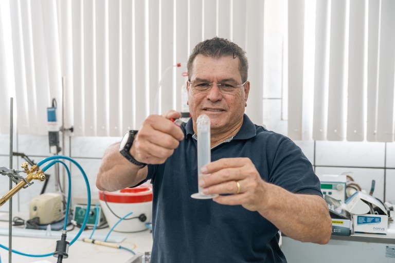 13.11.2025_-_Hidrogenio_Verde_LABDES_UFCG_-_Mateus_de_Medeiros-134[1].jpg