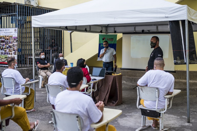 DiegoNóbrega -Aulão de Vestibular - Penitenciária  (3).jpg