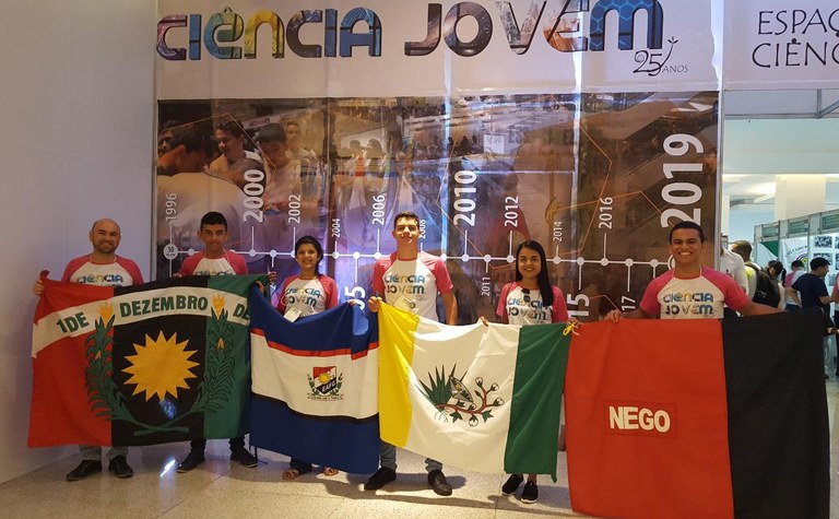 Feira de Ciência Jovem.jpeg Feira de Ciência Jovem.jpeg