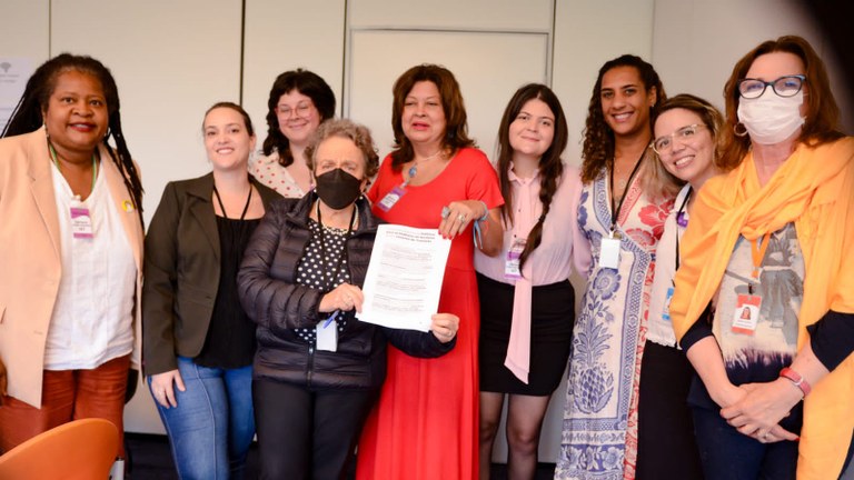 Carta das Gestoras de Políticas para as Mulheres do Nordeste é entregue para equipe de Transição Carta das Gestoras de Políticas para as Mulheres do Nordeste é entregue para equipe de Transição