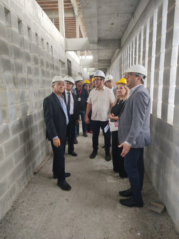 Comitiva do Tribunal de Justiça faz visita de inspeção às obras do Complexo Penitenciário de Gurinhém_3.jpg