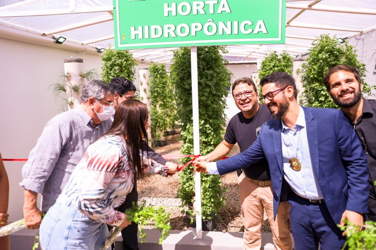 Inaugurado o cultivo hidropônico_ Presídio Sapé_9.jpg