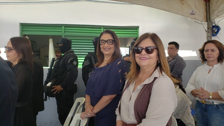 Missa realizada no Presídio Sílvio Porto celebra os 10 anos de atuação da juíza Andréa Arcoverde e prepara reeducandos para casamento católico_13