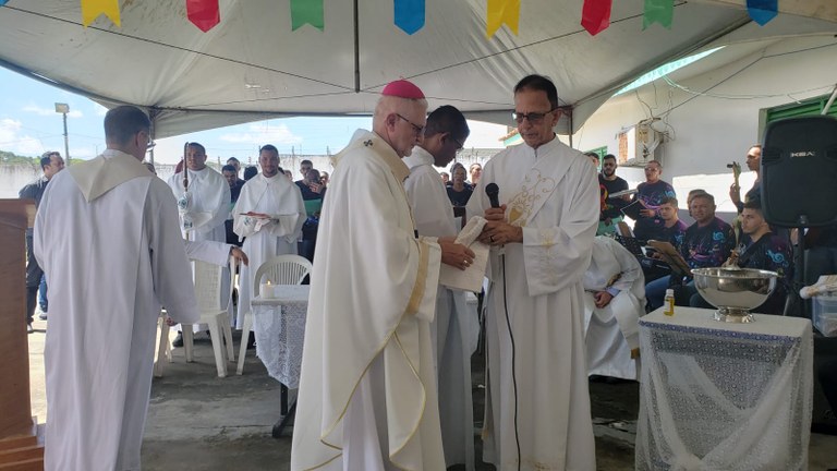 Missa realizada no Presídio Sílvio Porto celebra os 10 anos de atuação da juíza Andréa Arcoverde e prepara reeducandos para casamento católico_19
