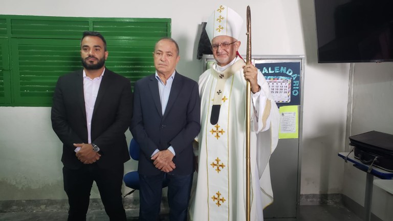 Missa realizada no Presídio Sílvio Porto celebra os 10 anos de atuação da juíza Andréa Arcoverde e prepara reeducandos para casamento católico_4