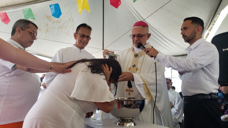 Missa realizada no Presídio Sílvio Porto celebra os 10 anos de atuação da juíza Andréa Arcoverde e prepara reeducandos para casamento católico_8