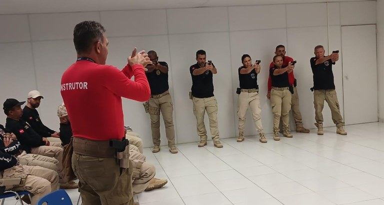 Seap inicia curso de Armamento e Tiro no Polo Patos_13