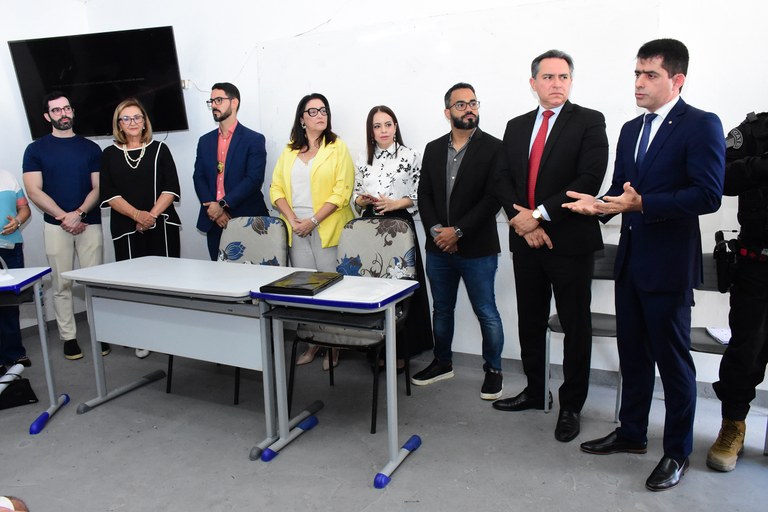 virando a página_1.jpg