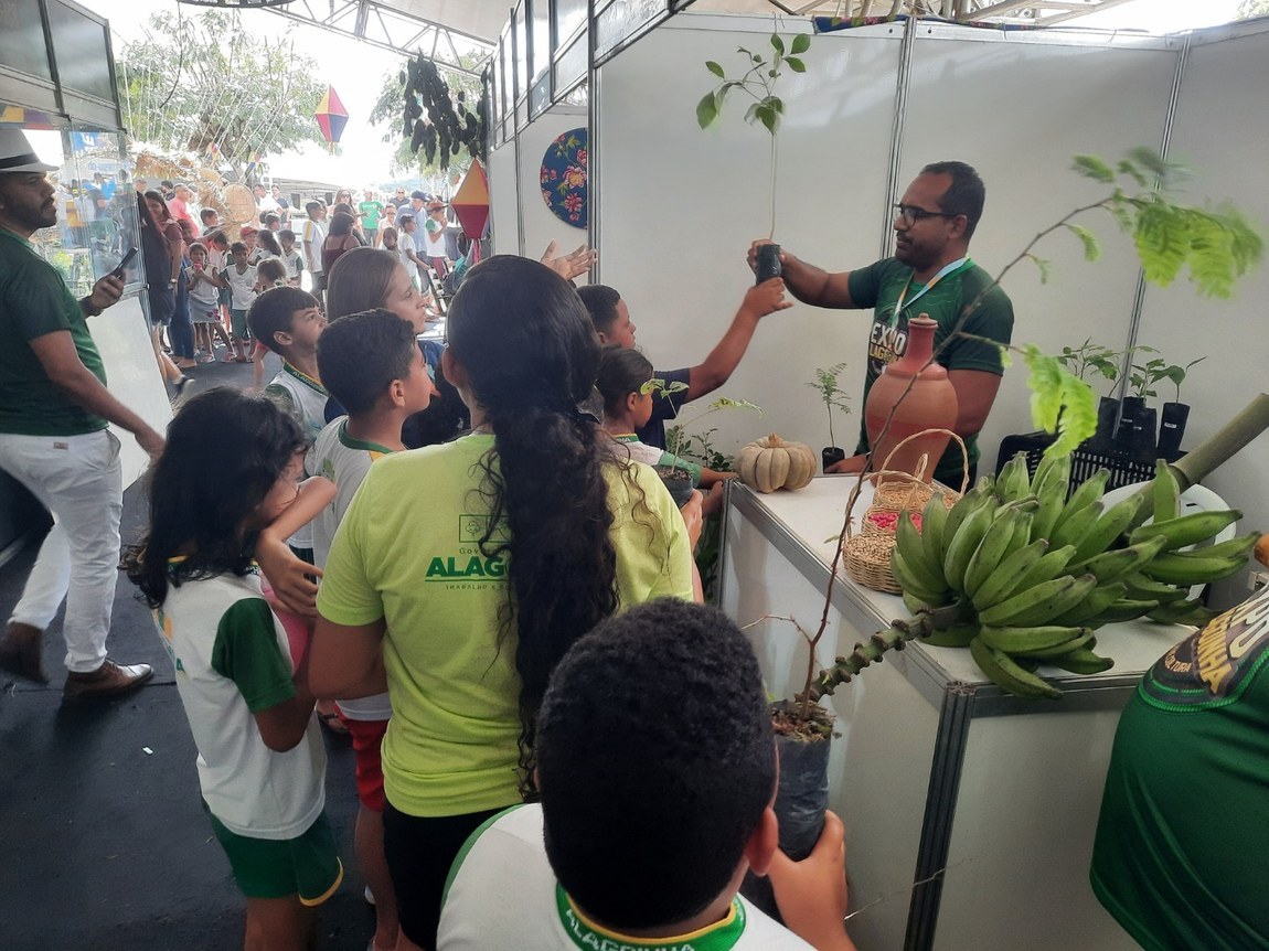Programas e ações do Governo da Paraíba são apresentados na 1ª Expo Alagoinha