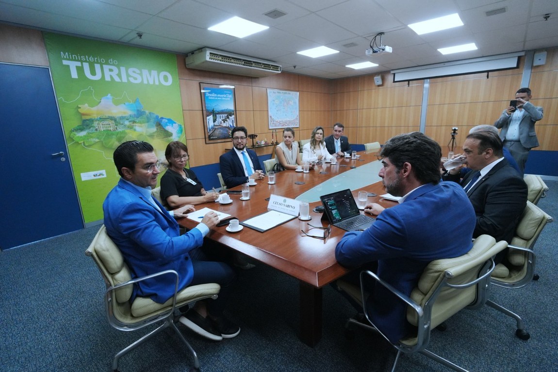 Setde e PBTur participam de reunião com com Ministro do Turismo e ABEAR